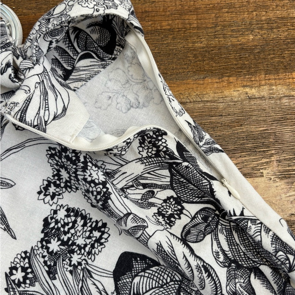 T Tahari Monochrome Botanical A-Line Linen Skirt Size 2 - Picture 7 of 10